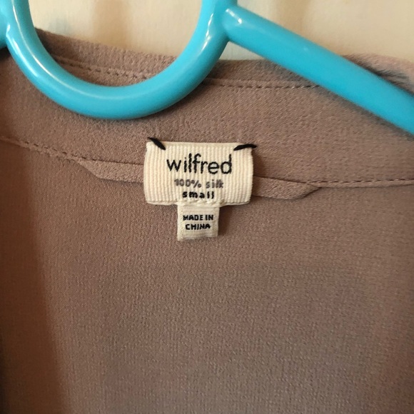 Aritzia silk dress for sale - Picture 2 of 4